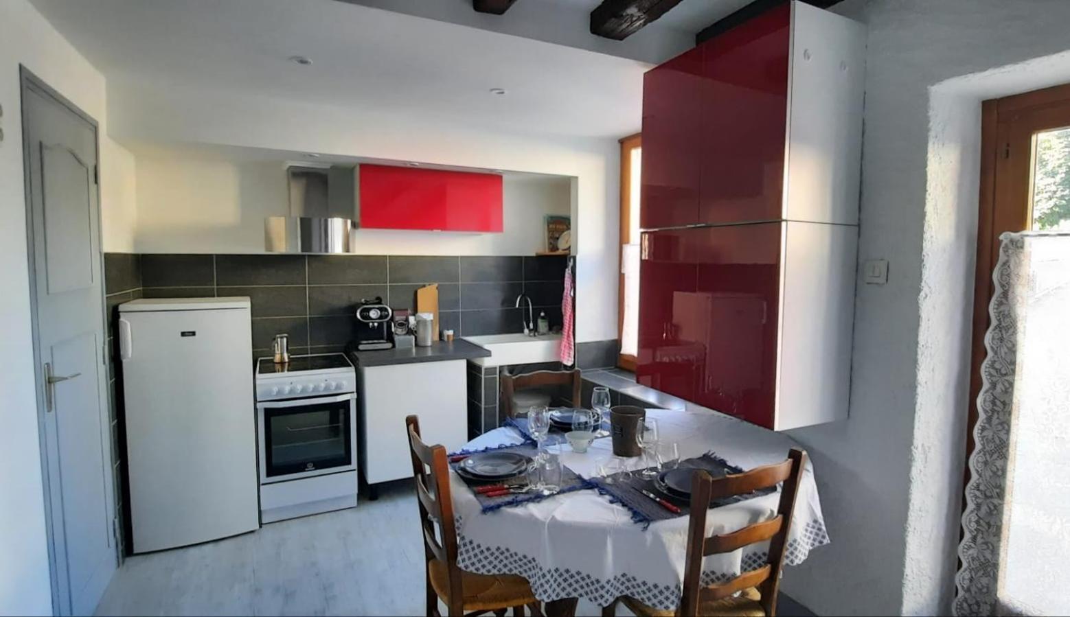 Maison De Village Au Pied De La Montagne Lumbin Екстериор снимка